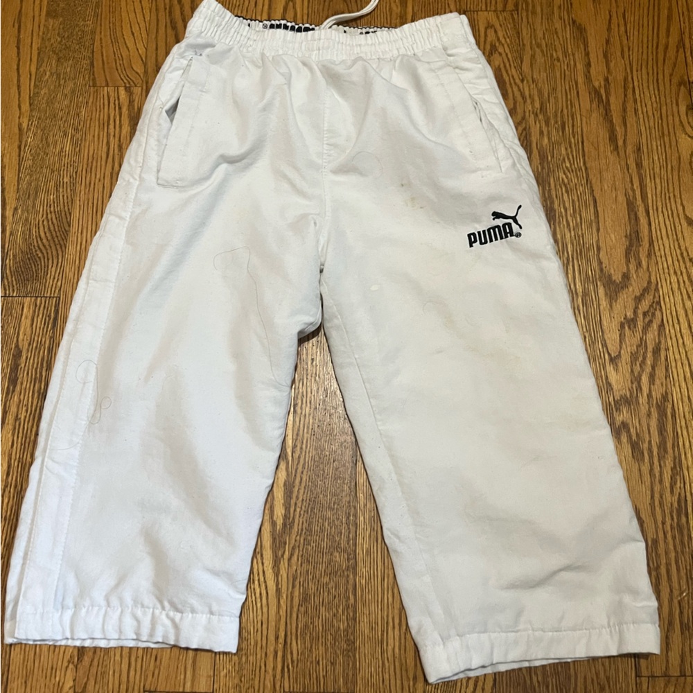 3/$20 Puma white Capri shorts